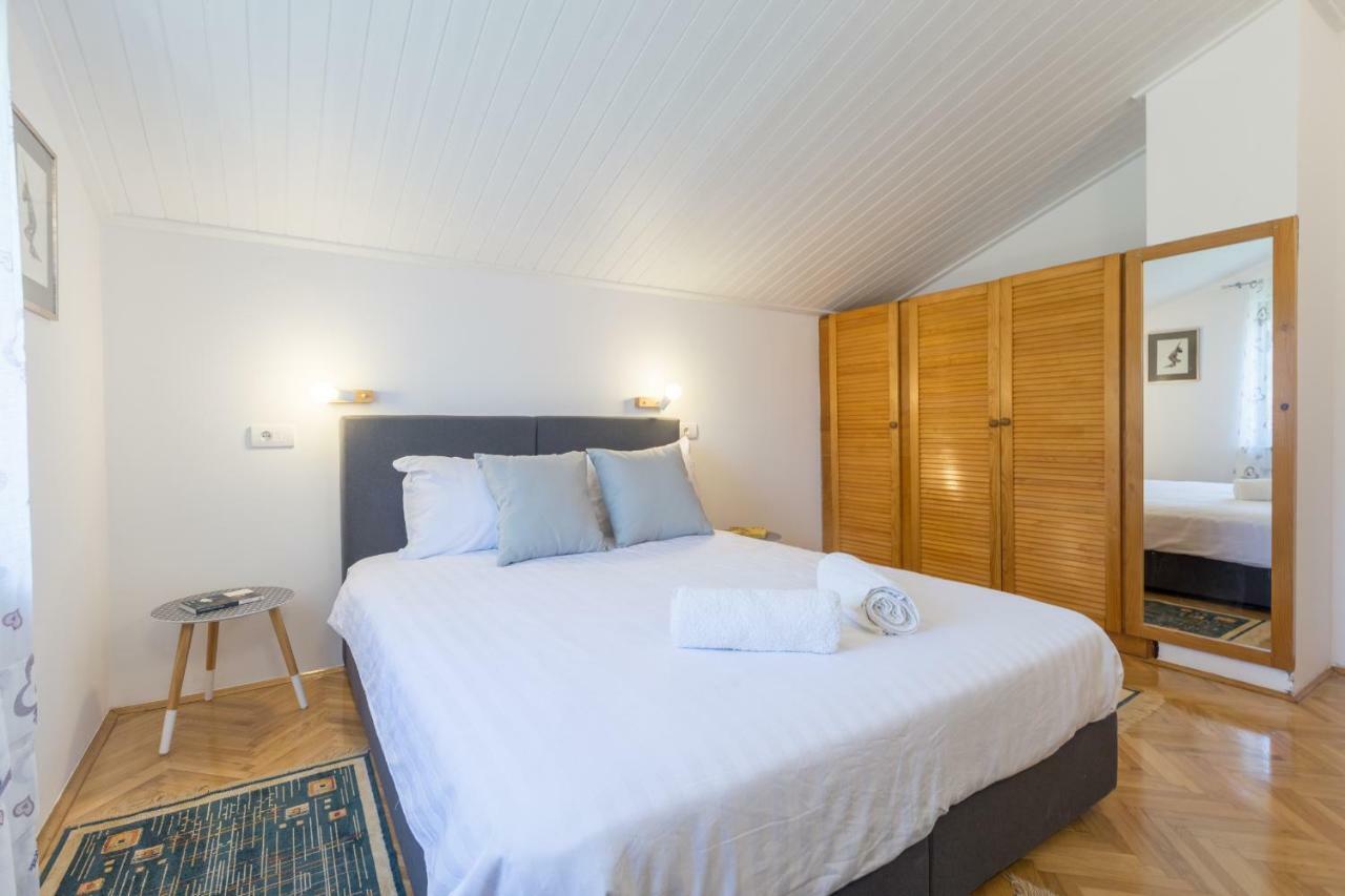 Apartment Lungera Pula Luaran gambar